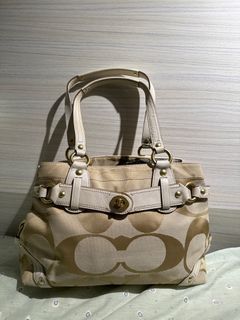 （分類：）位於 。 由 bobbylulubb 提交（商品編號 1238029341，圖片 1）。簡介： 。