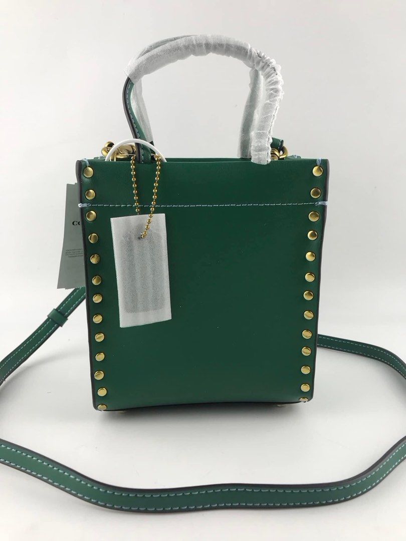 coach mini cally (Category: Luxury Bags & Wallets) located in Pasig City. Submitted by mgmanila (Listing ID 1237921308, Image 1). Description: SALE! CCH Cashin Mini Dimensions:14cm (L) x 17cm (H) x 7.5cm (W) 1,900 only ✔️Cash on Pickup (COP) via LBC available ✔️Cash on Delivery (COD) available within Metro Manila only ✔️MOP: Gcash,Maya And Bank transfer ✔️Shipping via Lalamove, Grab and Joyride ✔️Yes to Same day delivery🥰 ✔️Open for Layaway 📩DM