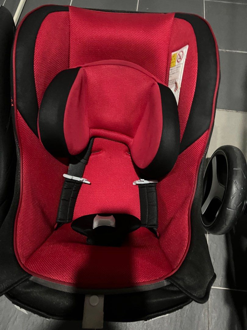 combi (Category: Car Seats) located in Muar. Submitted by aincyclops (Listing ID 1237994100, Image 3). Description: Bought RM1200 in 2020 well used I have 3 car seat same brand to letgo. .