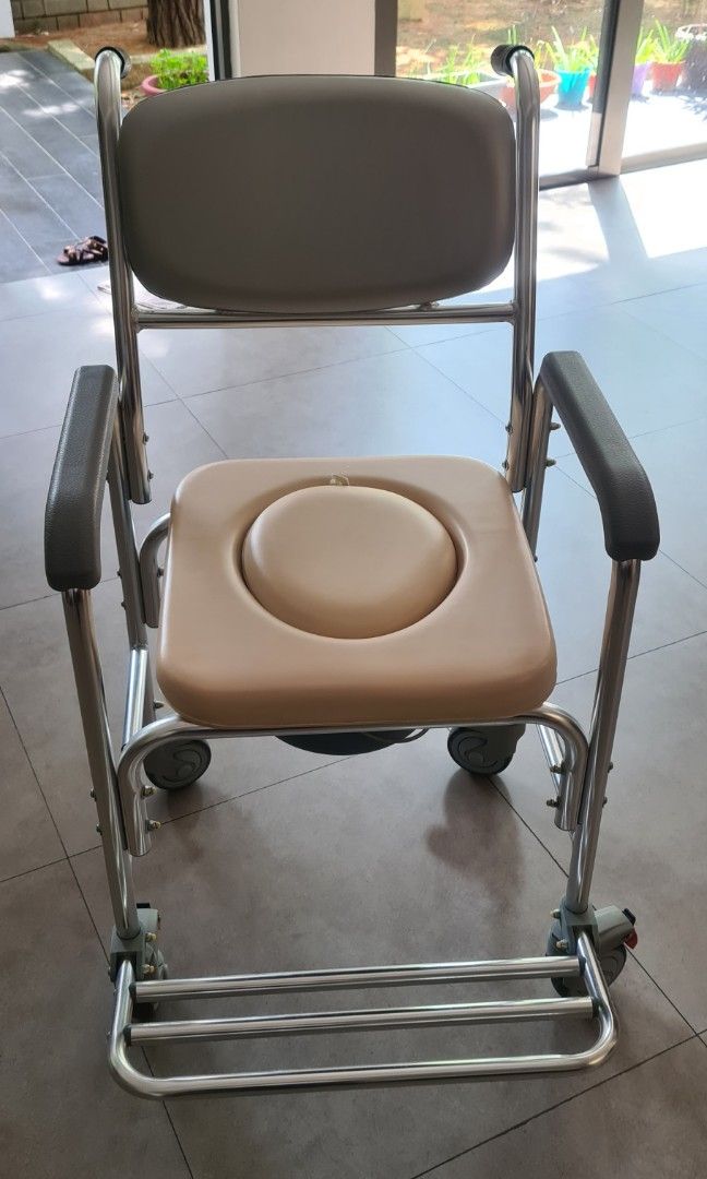 Commode Chair / Shower Chair / Toilet Chair, Health & Nutrition