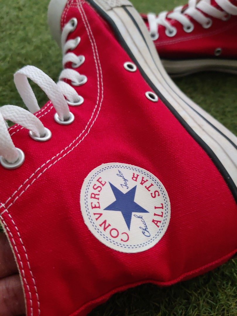 Red converse new arrivals size 7