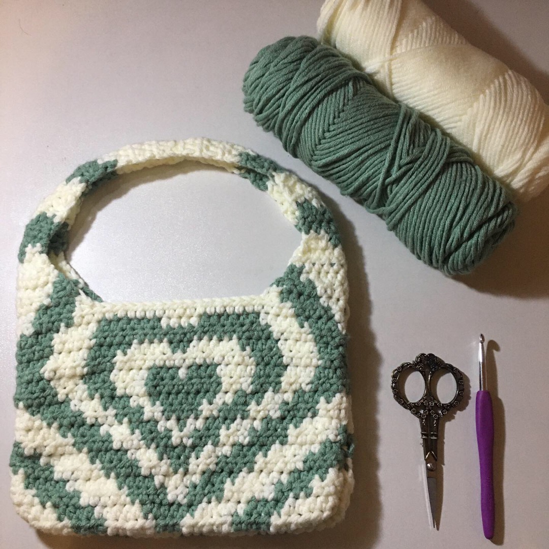 crochet Powerpuff Heart Shoulder Bag easy pattern  Crochet bag pattern free,  Crochet shoulder bags, Crochet handbags patterns