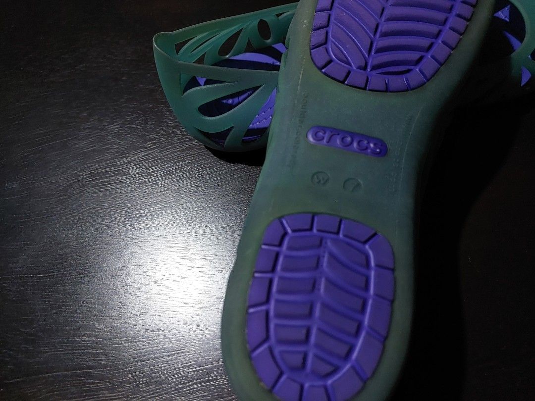 Crocs flat sandals on Carousell