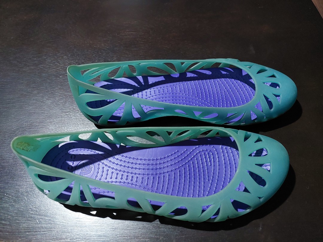 Crocs flat sandals on Carousell