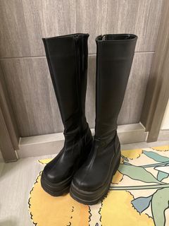 （分類：）位於 。 由 ikeepfunshoes 提交（商品編號 1238000920，圖片 1）。簡介： 。