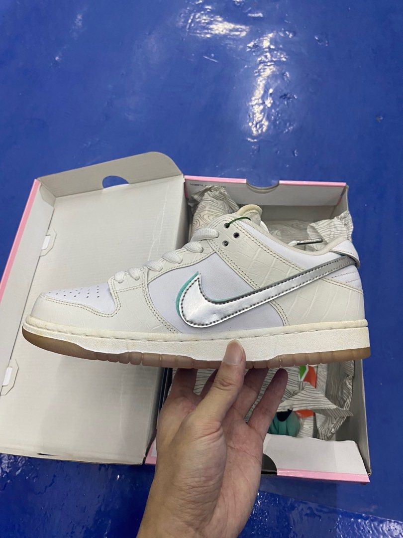 Nike dunk diamond white hot sale
