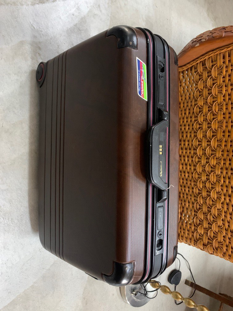 Diplomat trolley bag new arrivals