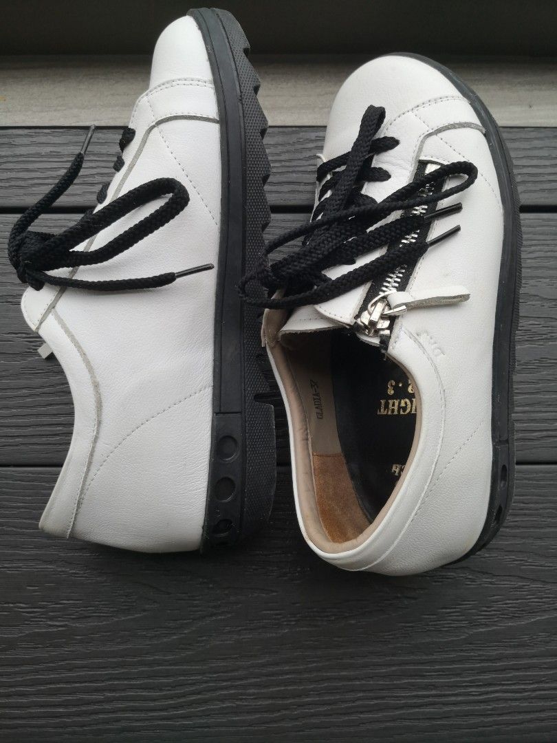 Dr cheap j sneakers