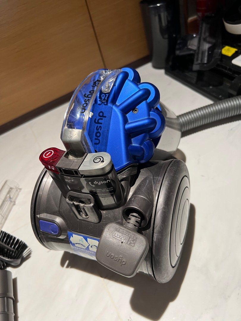 Dyson DC26 vacuum, TV & Home Appliances, Vacuum Cleaner & Housekeeping ...