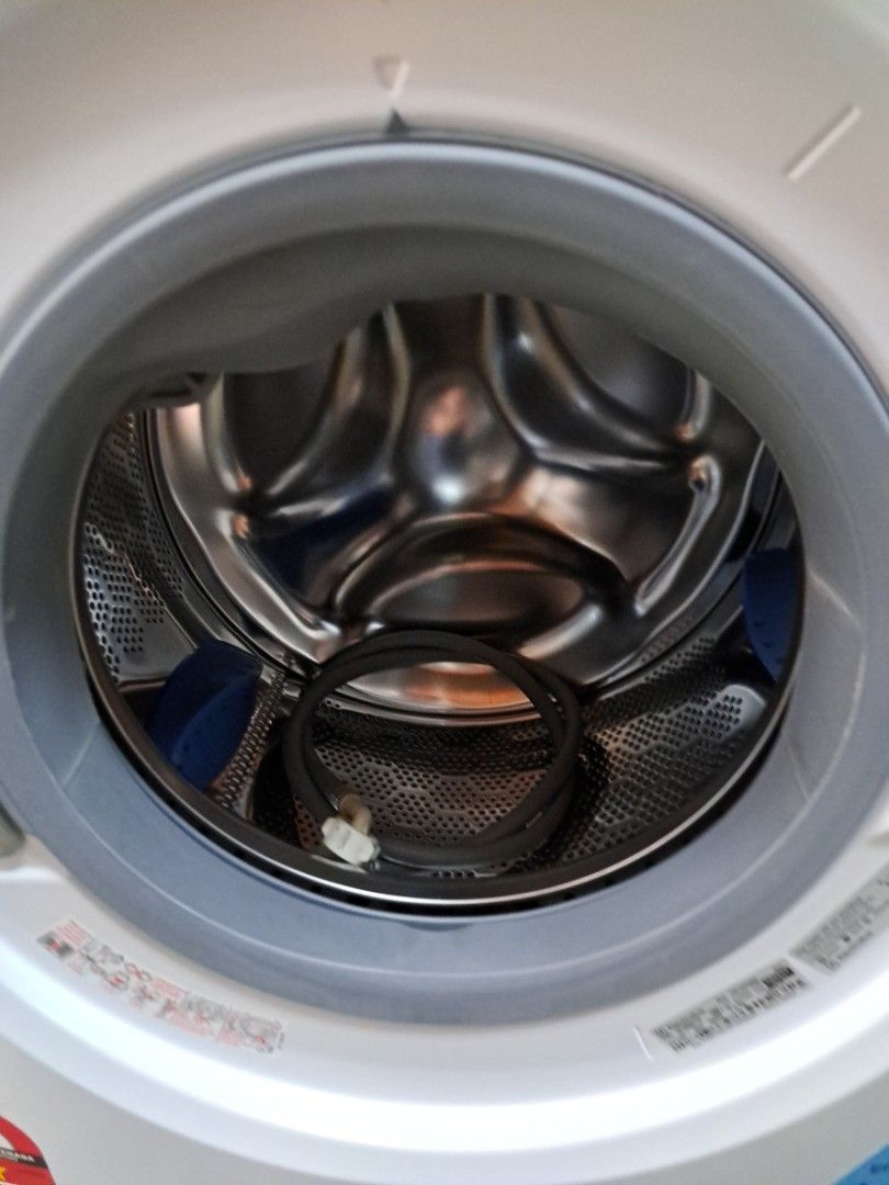 Electrolux 7.5kg front load Washing Machine washer inverter 4ticks