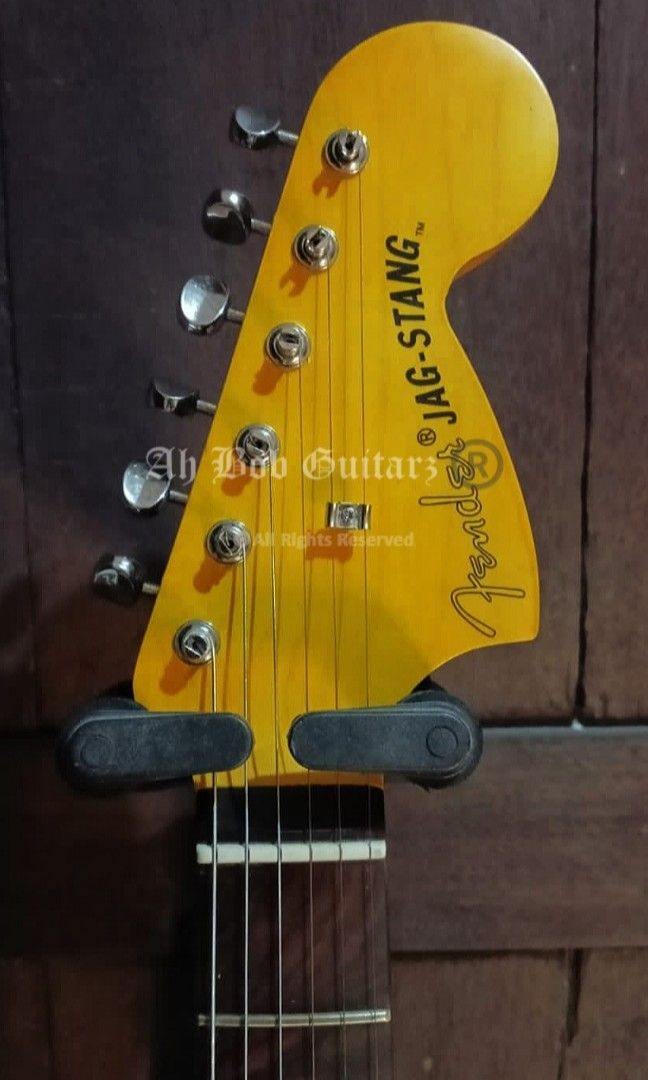 FENDER JAGSTANG KURT COBAIN, Hobbies & Toys, Music & Media, Musical