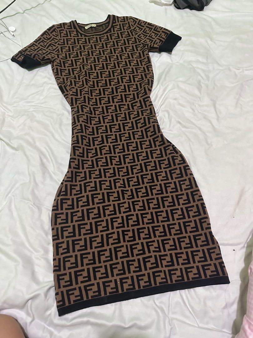 Fendi outlet clothes replica
