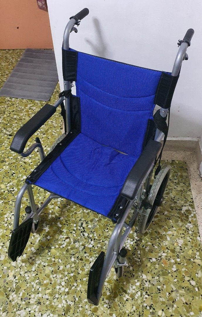 Foldable wheelchair, Health & Nutrition, Assistive & Rehabilatory Aids