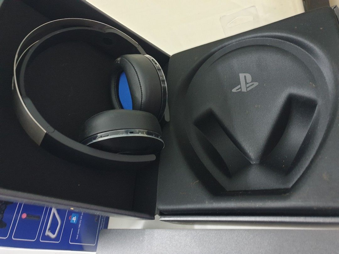 Ps4 pro platinum headset on sale