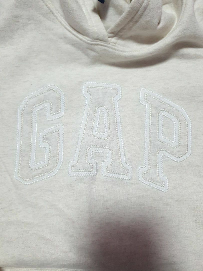 White gap sweater outlet