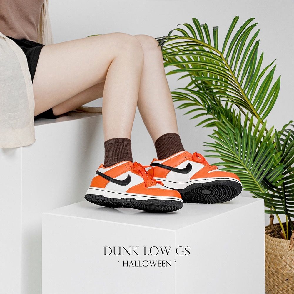GS 3.5Y Nike Dunk Low Halloween 2022 GS Women Women s