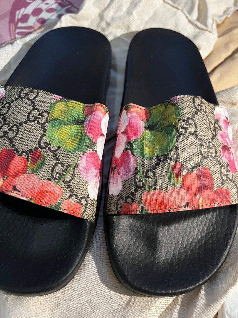Gucci floral shop slides sale