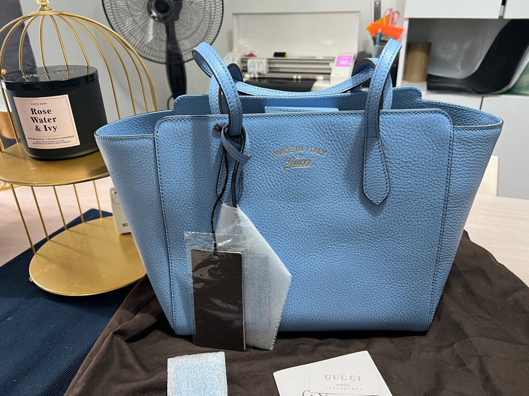 Gucci swing store tote sizes