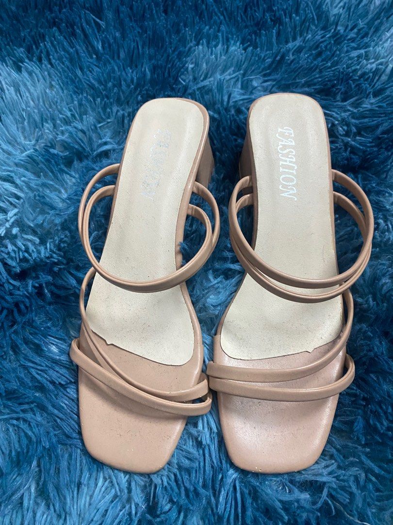 HEELS MURAH