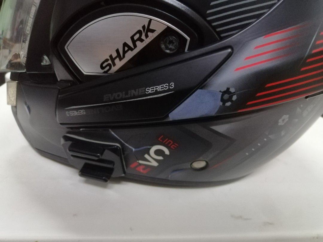 Helmets Flip UP JENAMA SHARK EVOLINE SERIES 3 Motorbikes on Carousell