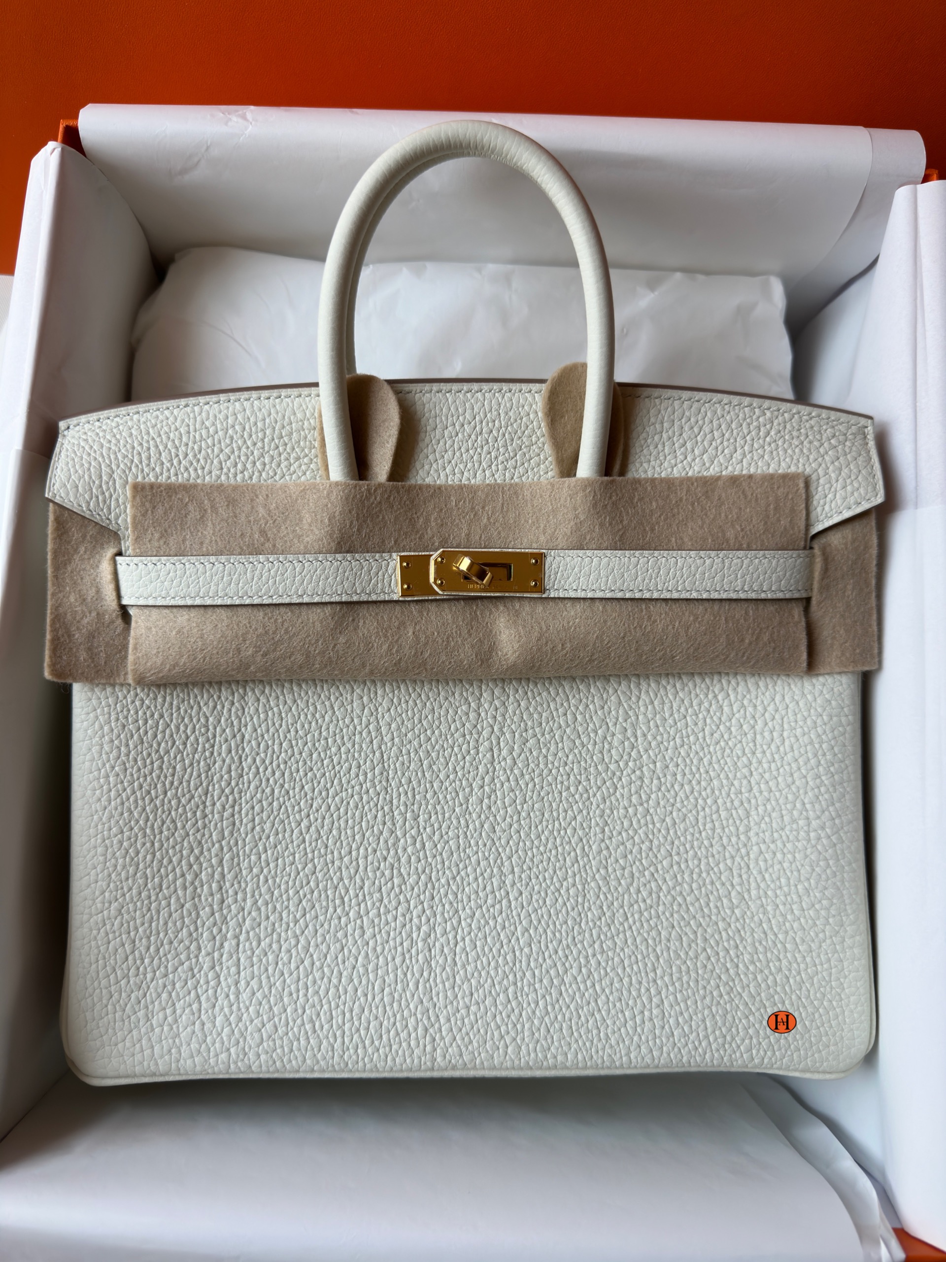 Hermes Birkin 25 mushroom ghw Togo B, Luxury, Bags & Wallets on Carousell