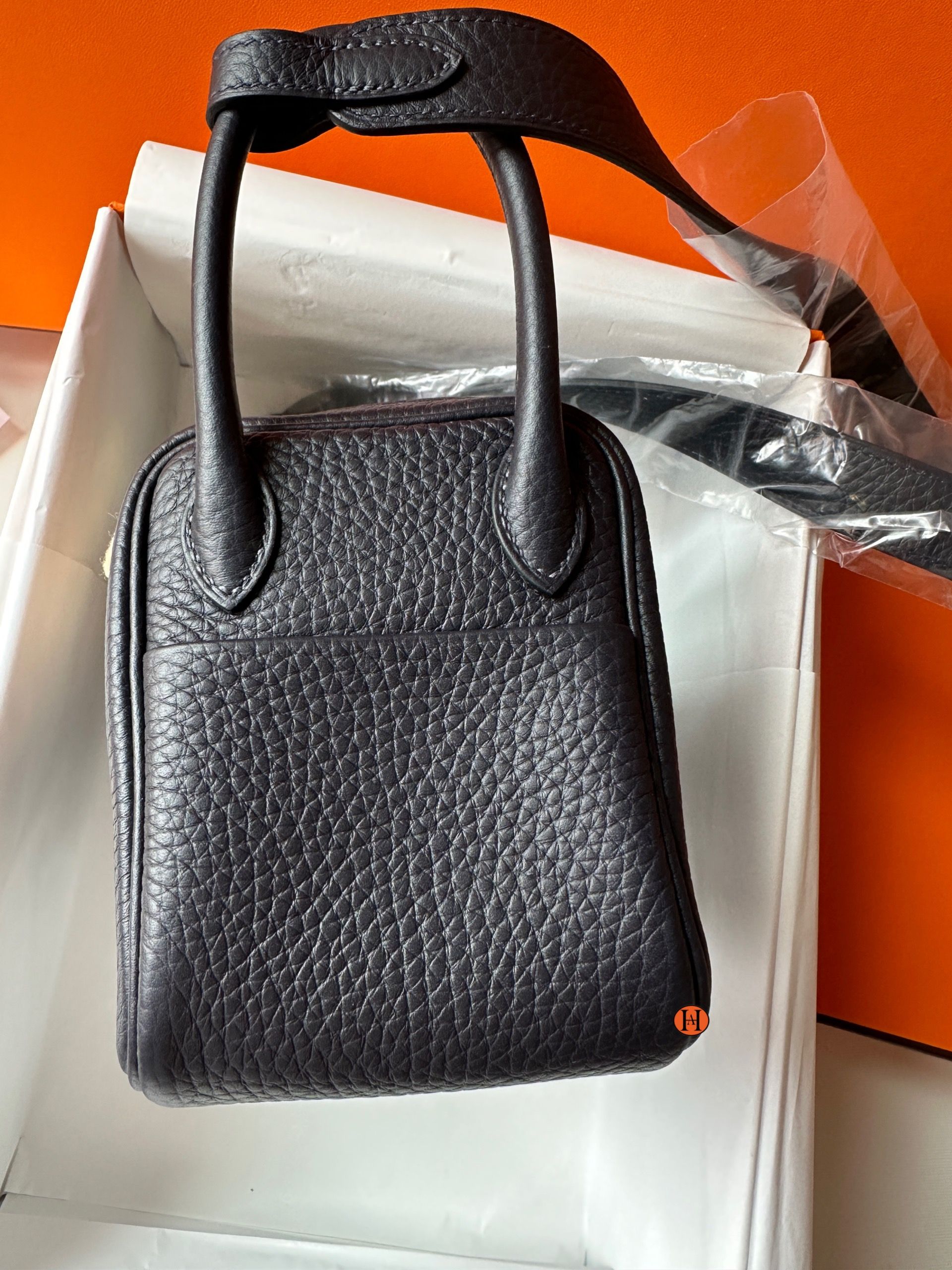 Hermes Mini Lindy Biscuit Taurillon Clemence Ghw B