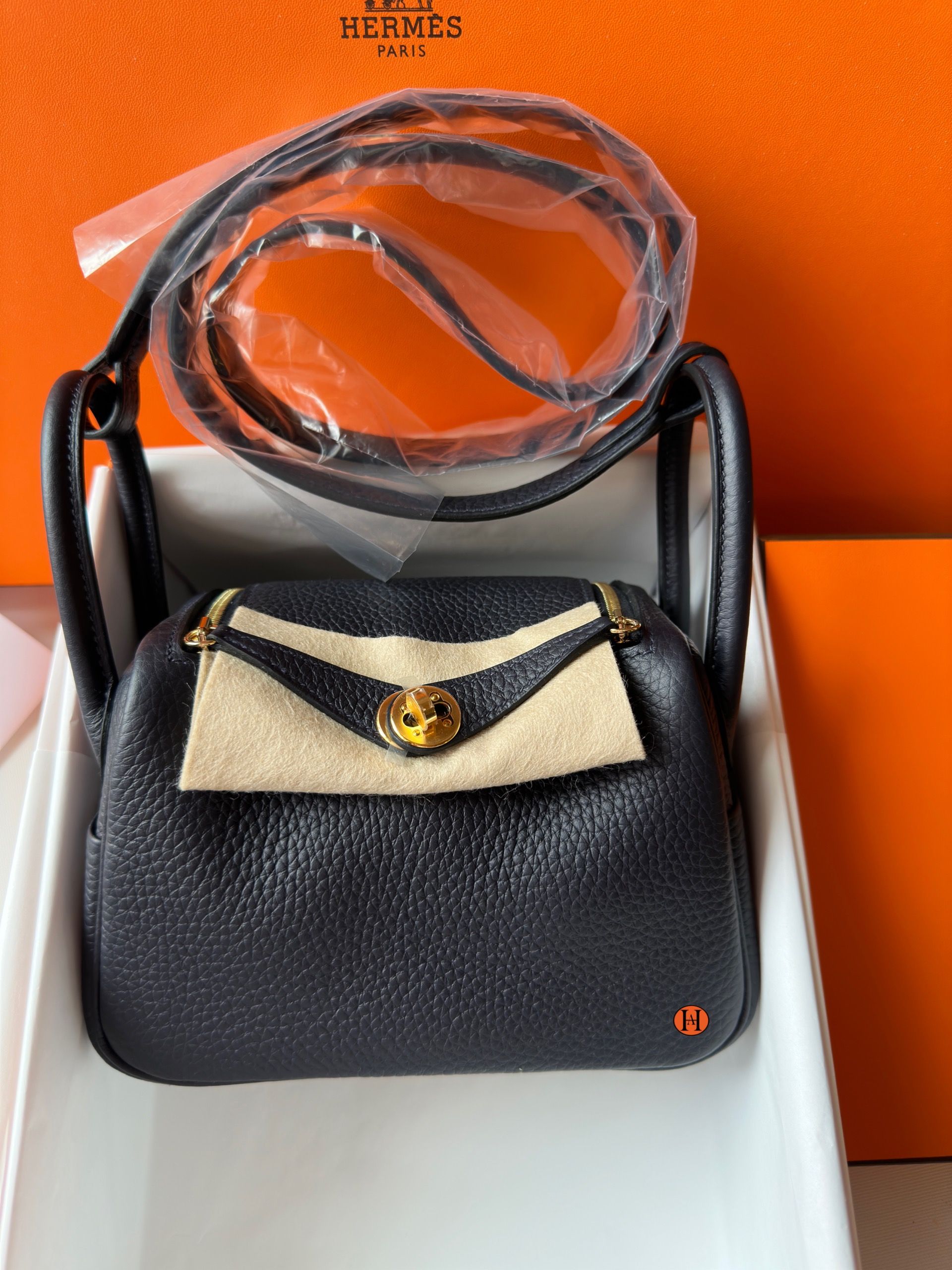 Hermes Mini Lindy Bleu Pale Taurillon Clemence Ghw B