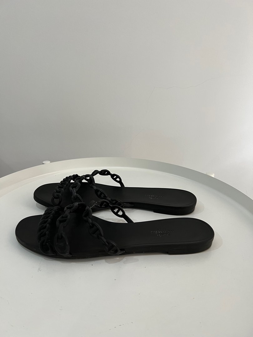 Hermes Rubber Sandal in Black insole 24 cm, Barang Mewah, Pakaian di