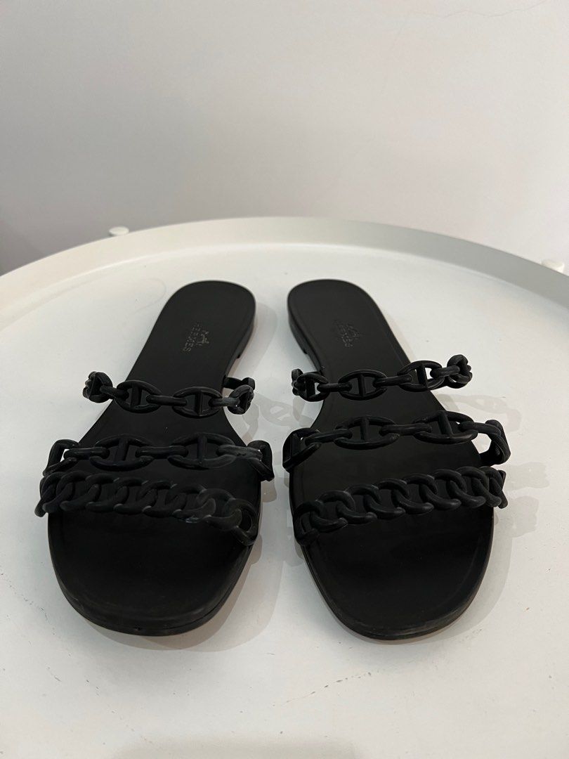 Hermes Rubber Sandal in Black insole 24 cm, Barang Mewah, Pakaian di