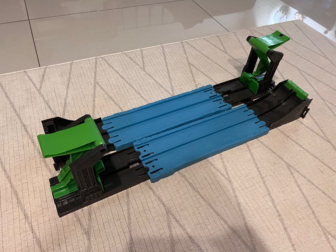 Hot wheels monster truck ramp, Hobbies & Toys, Toys & Games on Carousell