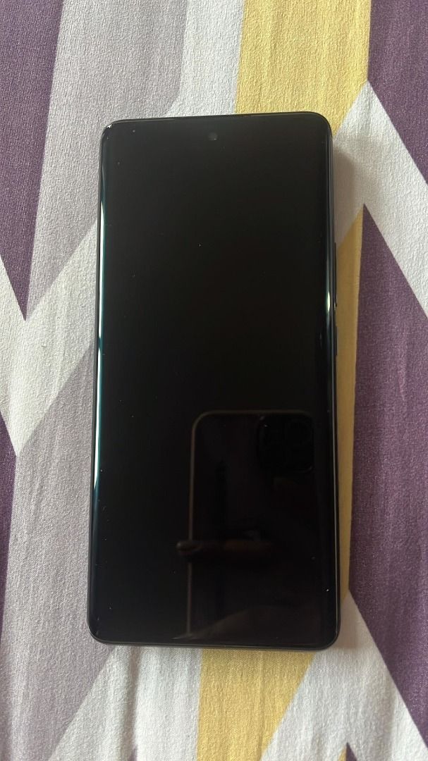 Huawei Nova 9 8/256 GB (Category: Huawei) located in Cebu City. Submitted by joshuakim0690 (Listing ID 1237921809, Image 2). Description: Huawei Nova 9 8/256 GB (phone only) no box & charger 5months old phone 8/256 GB Black variant issue: has small crack on screen but doesn't affect performance pm if interested .