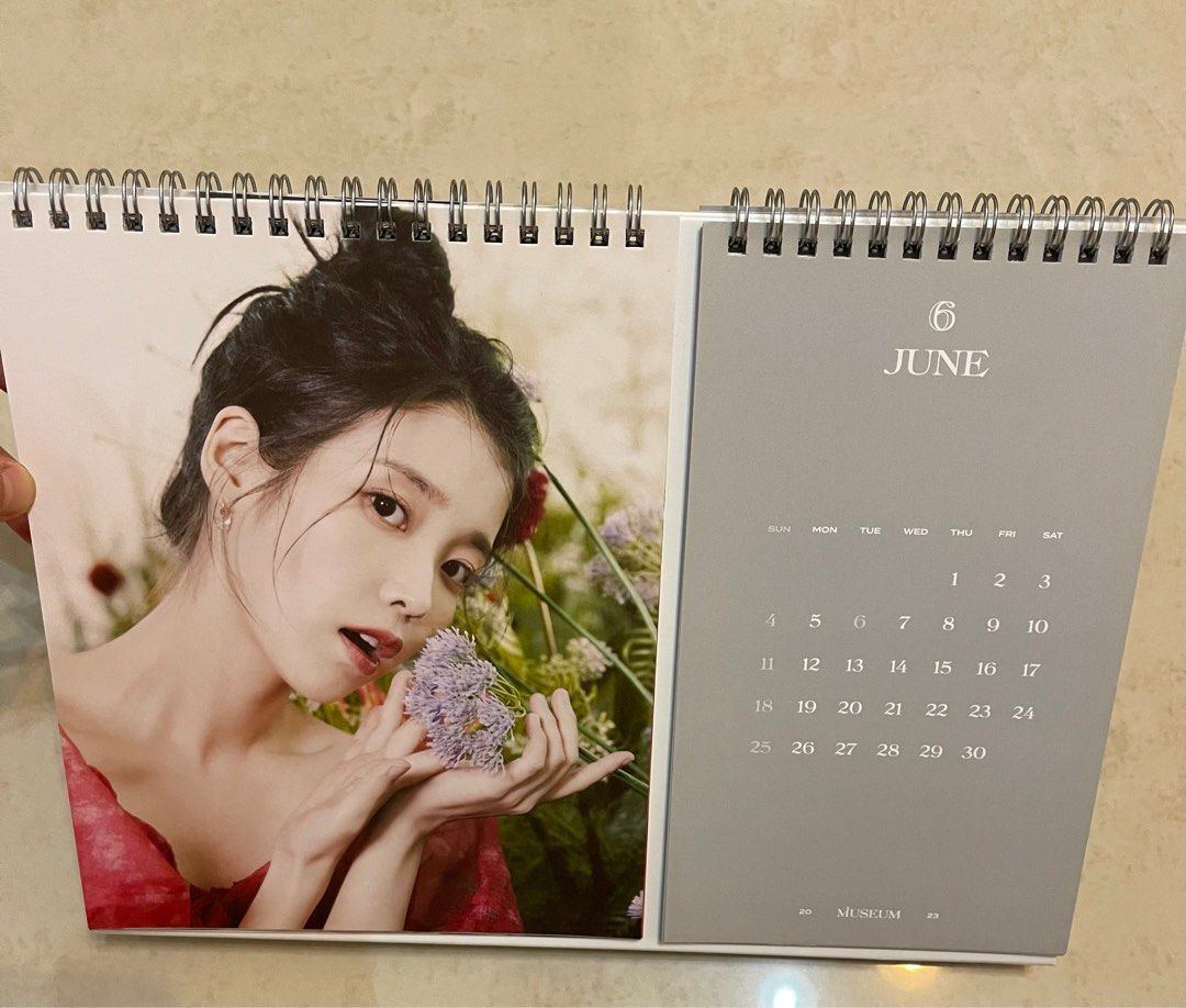 IU calendar 2023, Hobbies & Toys, Collectibles & Memorabilia, KWave on