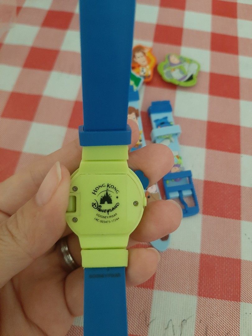 Jam tangan anak, Bayi & Anak, Lainnya di Carousell