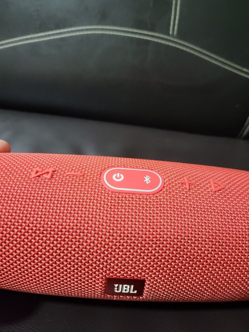 Olx jbl charge store 4