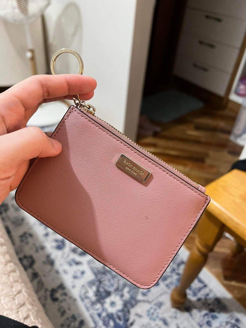 Kate Spade Original Card Holder (Category: Wallets & Card holders) located in Davao. Submitted by john_canque (Listing ID 1238015018, Image 1). Description: RFS: Decluttering. Bought another card holder..