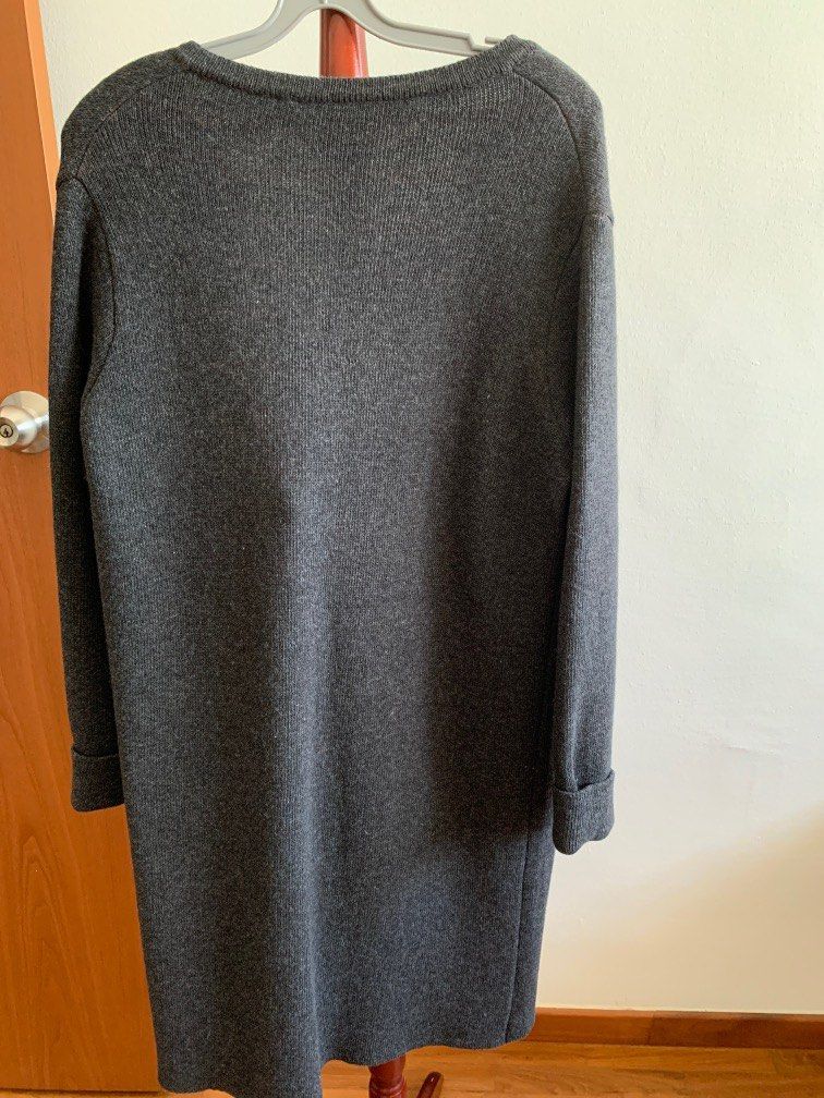 Knitted basic over coat (Category: Coats, Jackets and Outerwear) located in Singapore. Submitted by sueliango (Listing ID 1237913073, Image 2). Description: Knitted overcoat with long sleeve, 2 front pockets, dark grey outside with red stripes inside, good for spring & autumn wear. Made in Korea .
