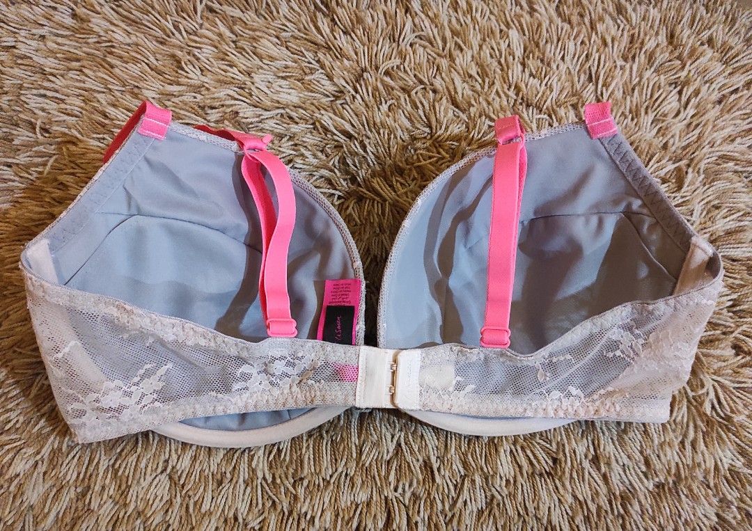 La Senza Push Up Bra 34DD, Women's Fashion, Undergarments & Loungewear on  Carousell