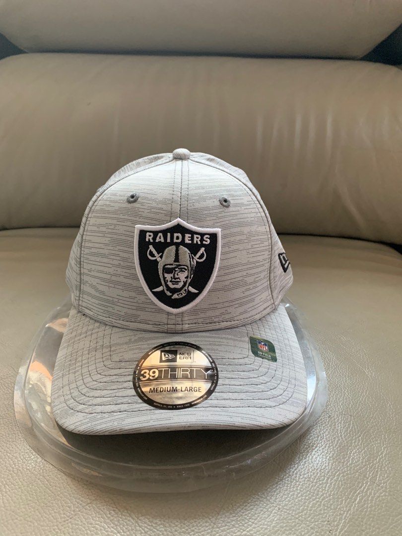 Las Vegas Raiders New Era 39Thirty Hat, Men's Fashion, Watches &  Accessories, Cap & Hats on Carousell