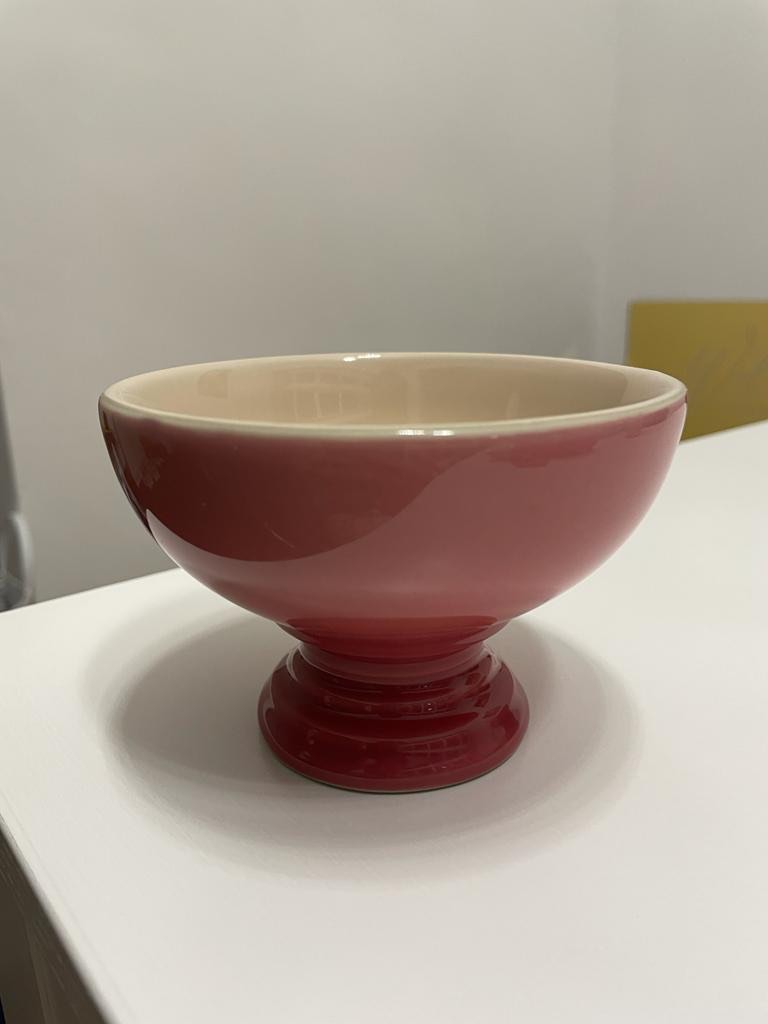 Le Creuset 粉紅色雪糕杯, 傢俬＆家居, 廚具和餐具, 烤盤- Carousell