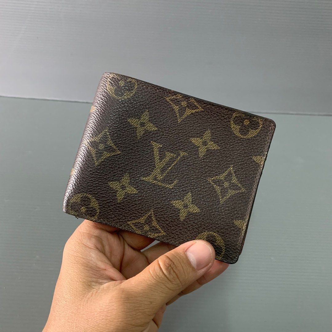 Louis Vuitton Wallet Men Genuine, Luxury, Bags & Wallets on Carousell