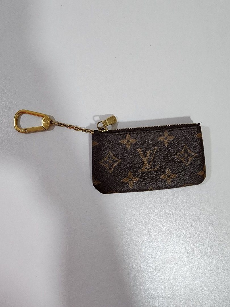 Louis Vuitton Dragonne Key Holder Monogram 2019 - BoutiQi Bags