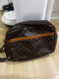 Pre-Owned Louis Vuitton Reporter MM- 2249MQ80 