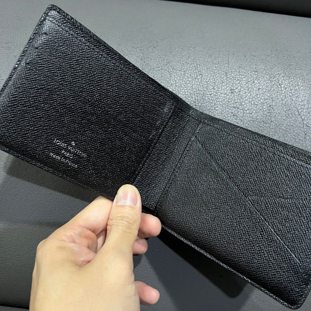 Louis Vuitton LV N62663 Men's Wallet with ORIGINAL RECEIPT, Men's Fashion,  Watches & Accessories, Wallets & Card Holders on Carousell