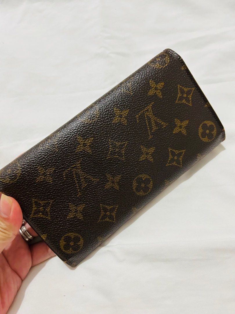 RUSH] LV Bagatelle in Black, Luxury, Bags & Wallets on Carousell