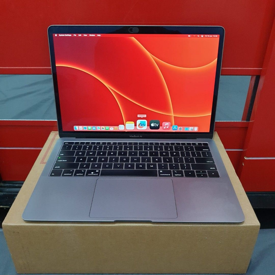 セール＆特集＞ APPLE MacBook Air 2019 13inch Space Gray リール