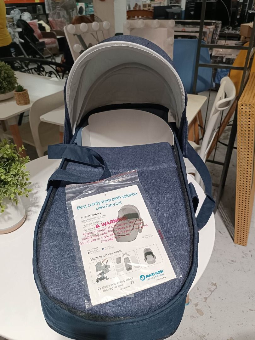 Maxi Cosi Laika Carrycot (Category: Carriers & Slings) located in San Pedro. Submitted by affordable_surplus.1 (Listing ID 1237929083, Image 2). Description: Maxi Cosi Laika Carrycot Price: 2500 From birth up to approx. 6 months 0 - 9 kg -Ultra-padded -Easy to install -Easy to carry -Foldable Surplus from Australia SHIP via lalamove/gogo express PICK UP We are available online and thru our physical store located at: 👉Shop and Save Australian Sur