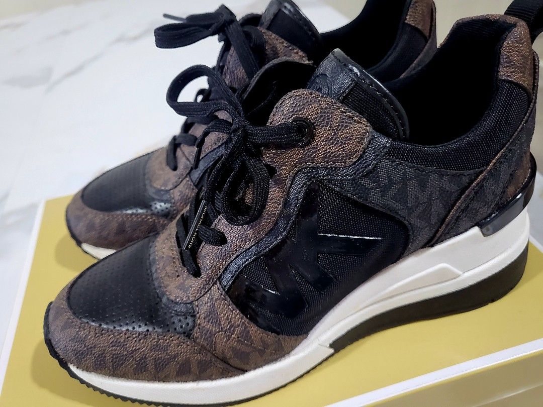 MK trainers sales