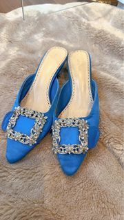 Mix and match shoes blue satin