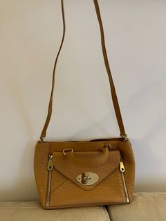 （分類：）位於 。 由 smallpat 提交（商品編號 1237983497，圖片 1）。簡介： 。