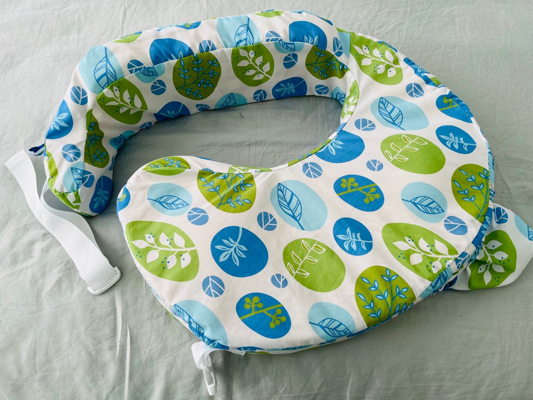 Best friend nursing pillow discount